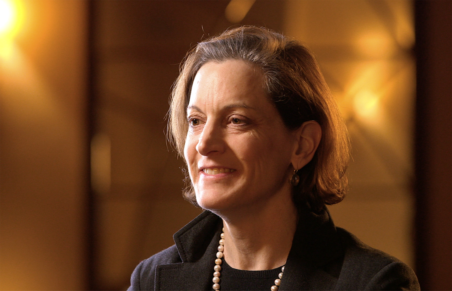 ANNE APPLEBAUM